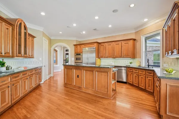 $6,000 | 2 Wilmington Court, Sugar Land, TX 77479