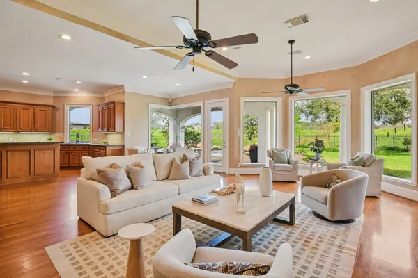 $6,000 | 2 Wilmington Court, Sugar Land, TX 77479