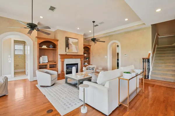 $6,000 | 2 Wilmington Court, Sugar Land, TX 77479