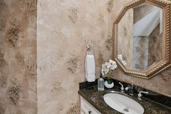 $6,000 | 2 Wilmington Court, Sugar Land, TX 77479