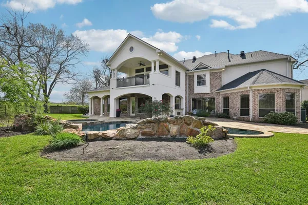 $6,000 | 2 Wilmington Court, Sugar Land, TX 77479