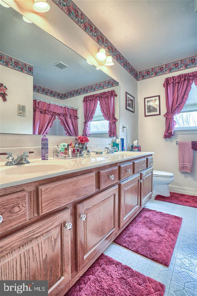 3018 Ridings Way York, PA 17408 - Photo 22 of 36 Gallery Image 22