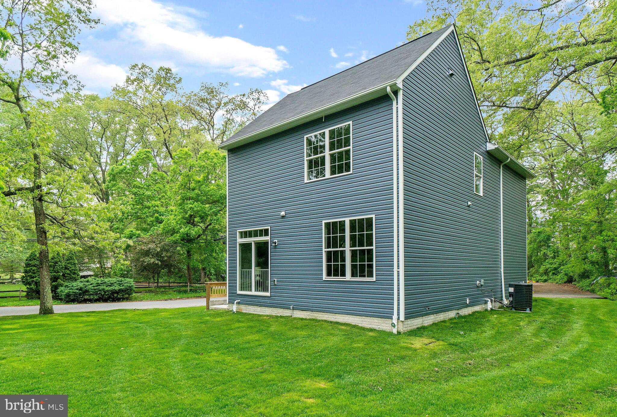 8218 Old Mill Road Pasadena, MD 21122 - Photo 7 of 49 Gallery Image 7