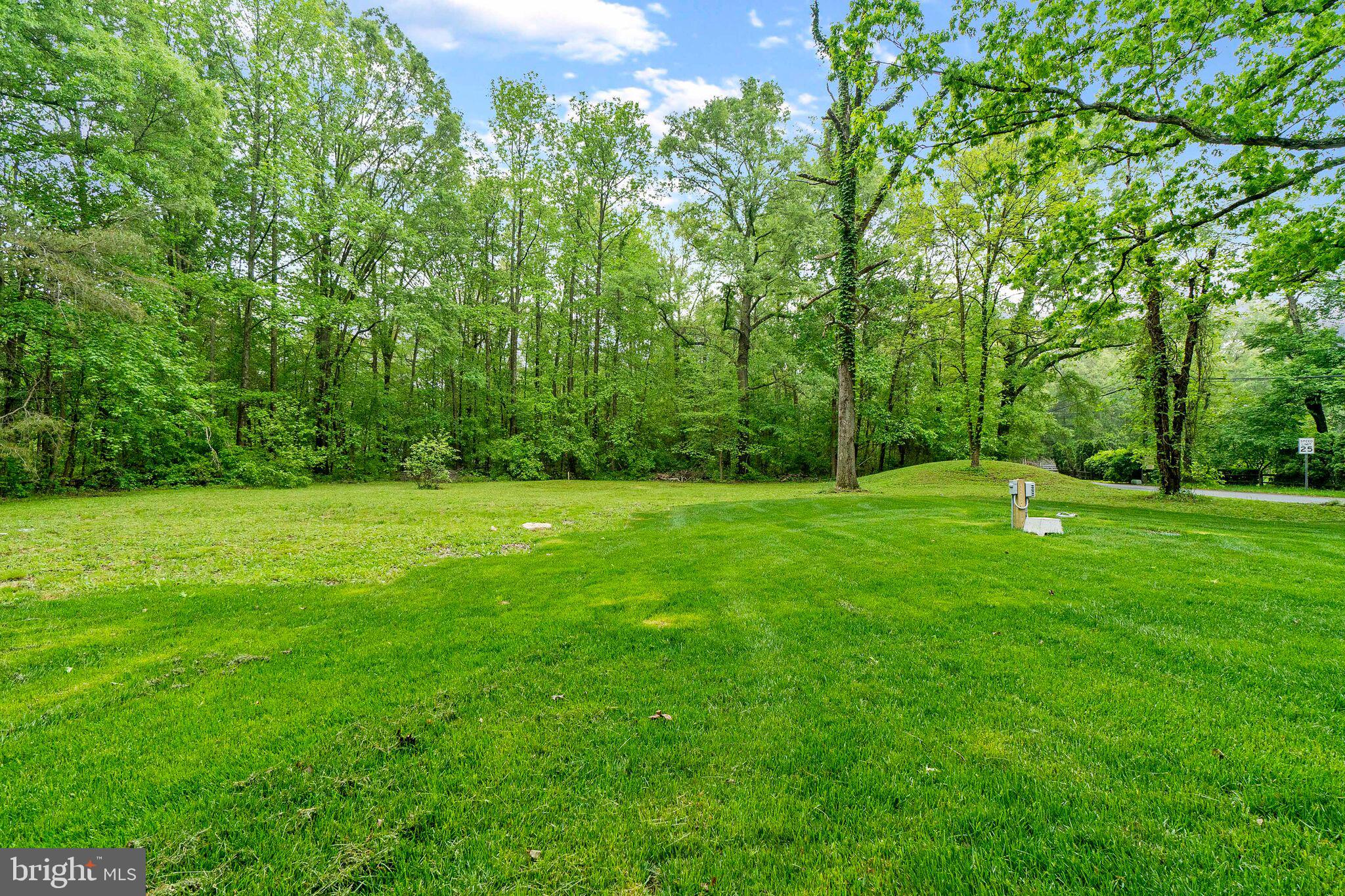 8218 Old Mill Road Pasadena, MD 21122 - Photo 9 of 49 Gallery Image 9