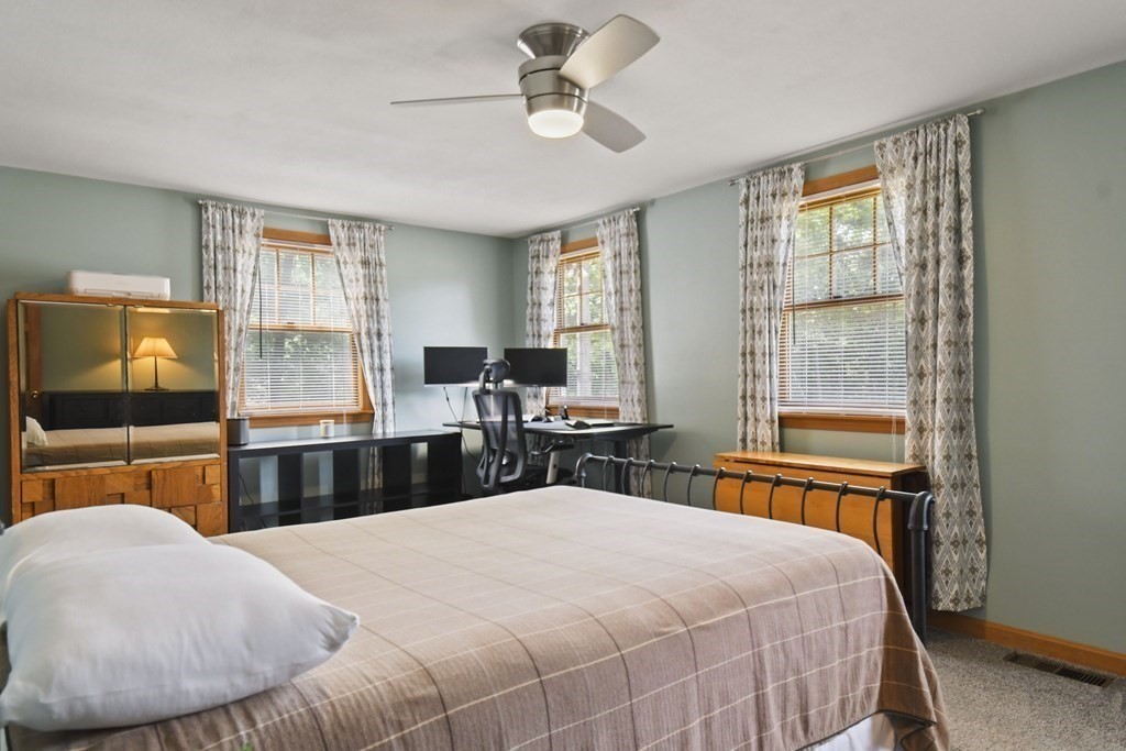 33 Wilson Road Dracut, MA 01826 - Photo 33 of 39 Gallery Image 33