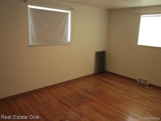 789 Canterbury Road Grosse Pointe, MI 48236 - Photo 9 of 18 Bedroom3