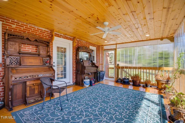 $625,000 | 283 Highway 81, Jonesborough, TN 37659