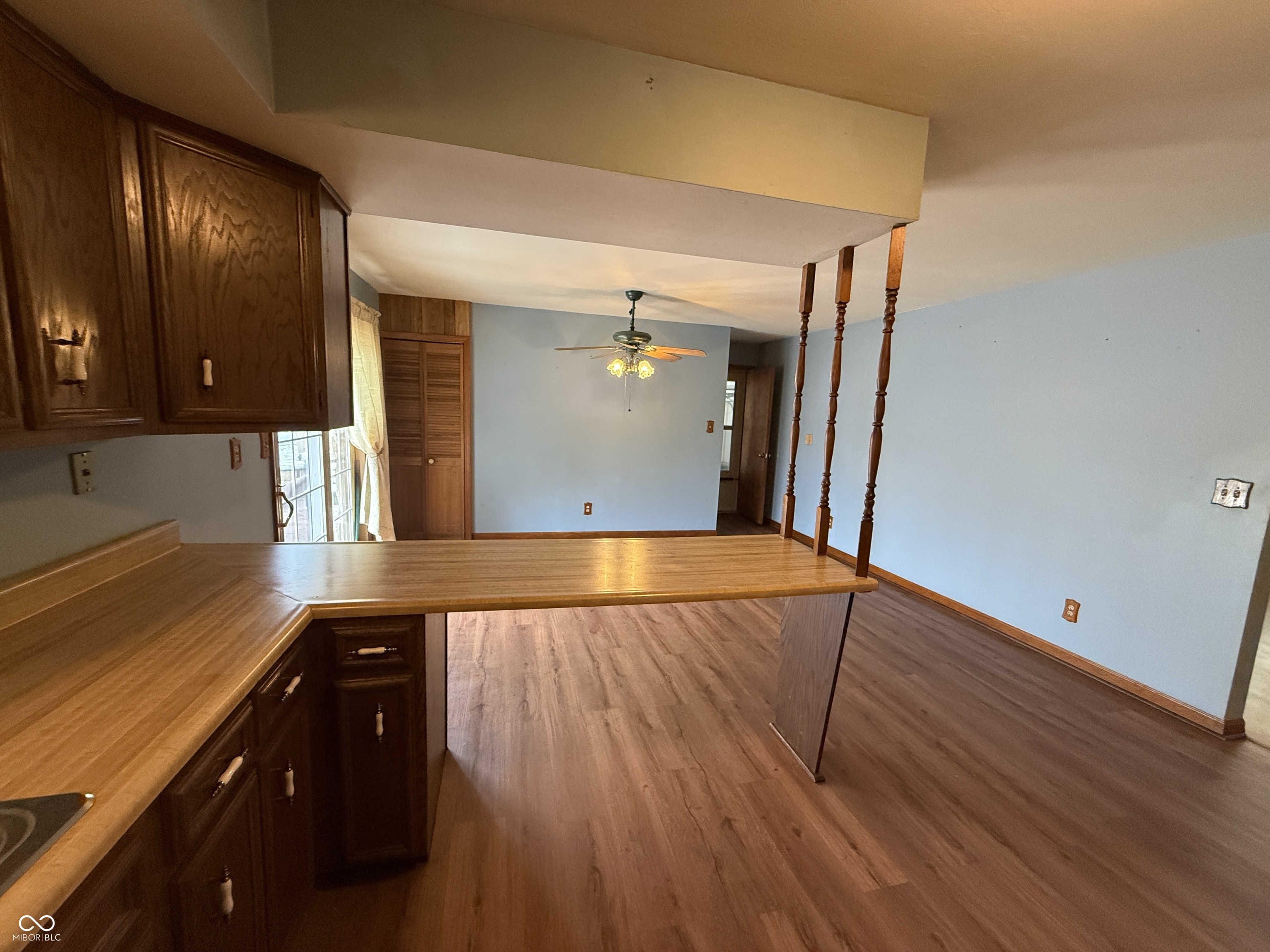 8020 West Deaver Road Columbus, IN 47201 - Photo 11 of 32