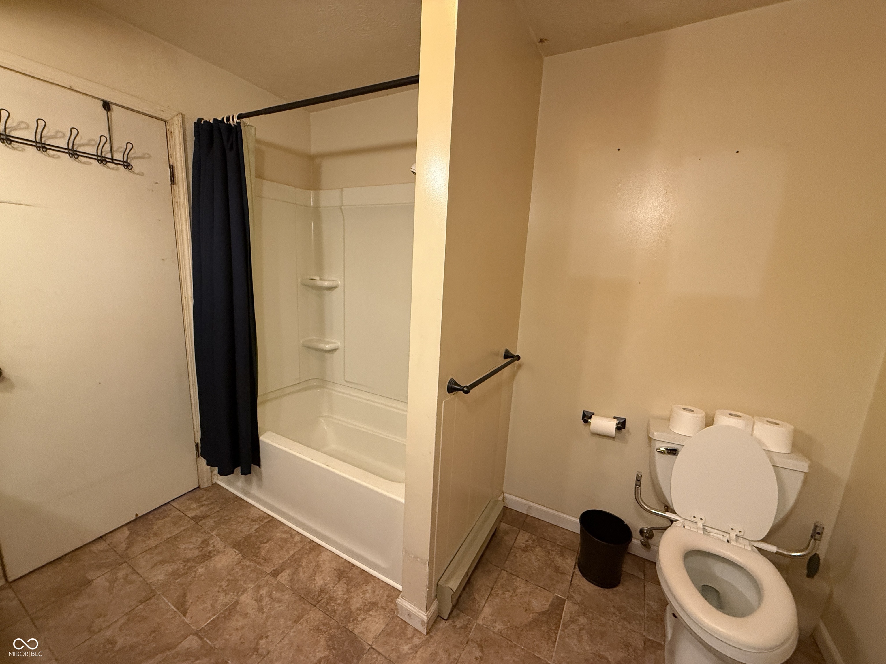 8020 West Deaver Road Columbus, IN 47201 - Photo 16 of 32