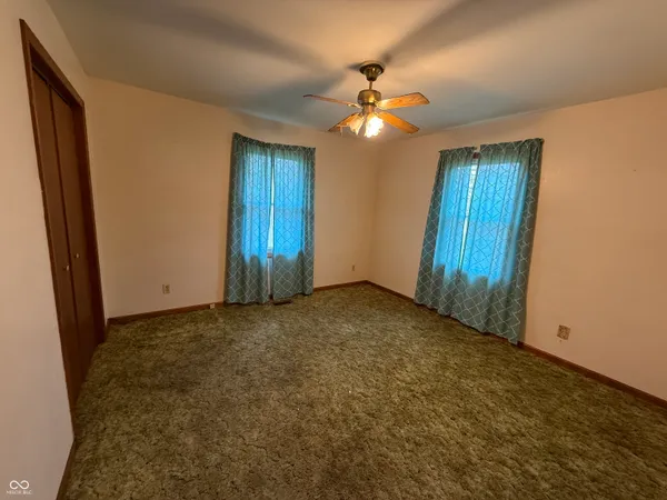 $285,000 | 8020 West Deaver Road, Columbus, IN 47201