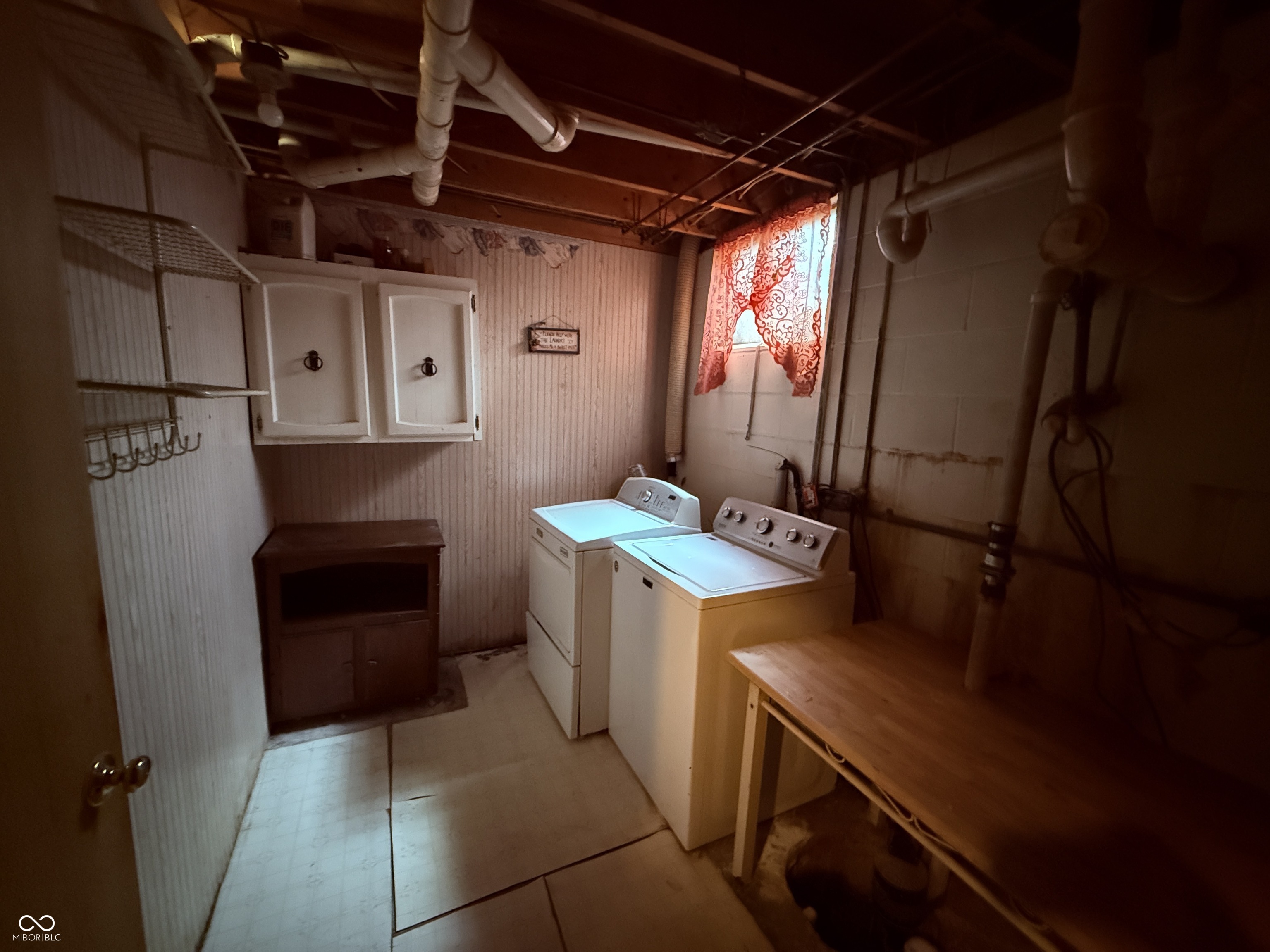 8020 West Deaver Road Columbus, IN 47201 - Photo 25 of 32