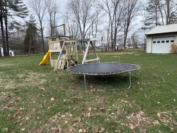 $285,000 | 8020 West Deaver Road, Columbus, IN 47201