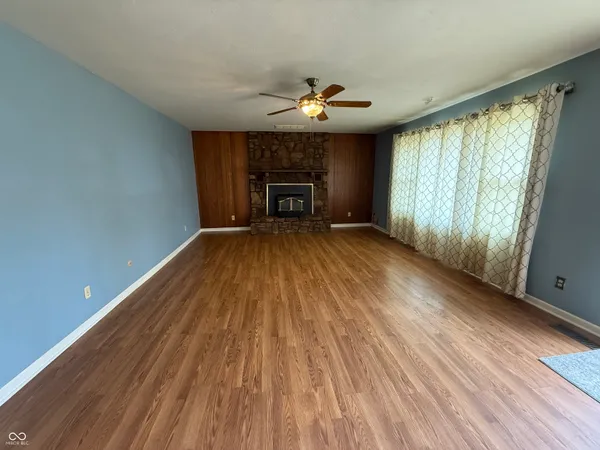 $285,000 | 8020 West Deaver Road, Columbus, IN 47201
