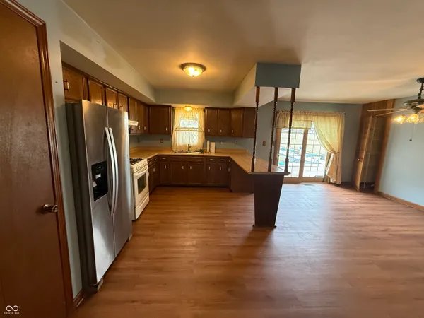 $285,000 | 8020 West Deaver Road, Columbus, IN 47201