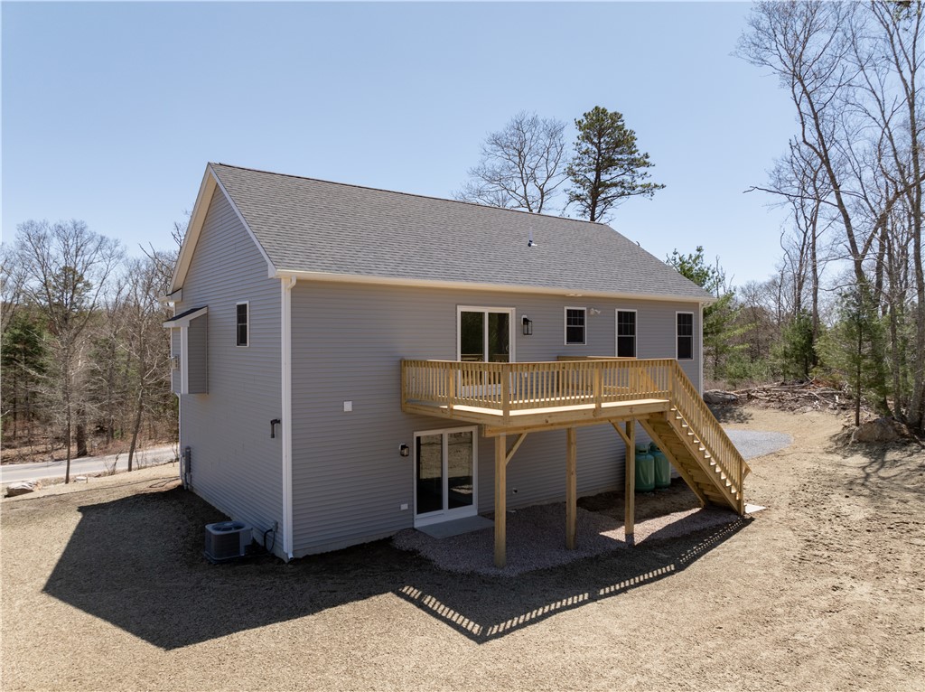 512 Old Mill Road Charlestown, RI 02813 - Photo 7 of 20
