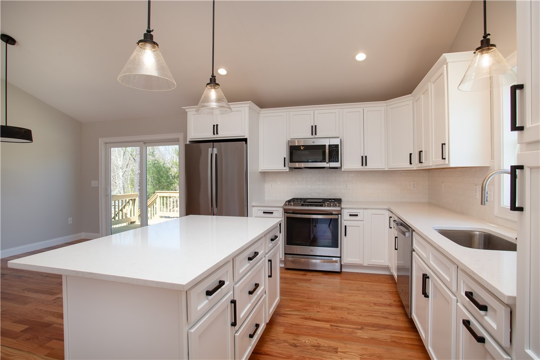 512 Old Mill Road Charlestown, RI 02813 - Photo 10 of 20