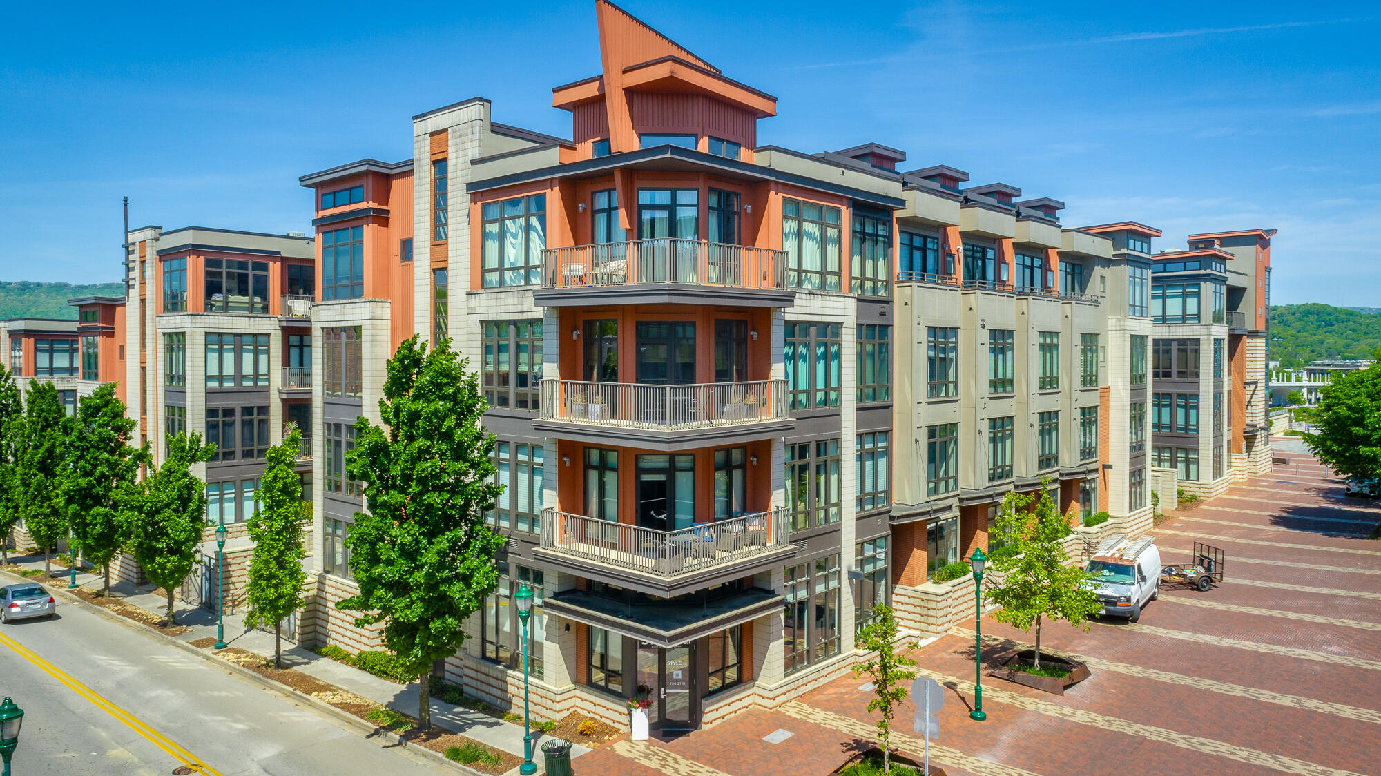 191 Walnut Street, Unit 110 Chattanooga, TN 37403 - Photo 3 of 38 191 Walnut Suite 110