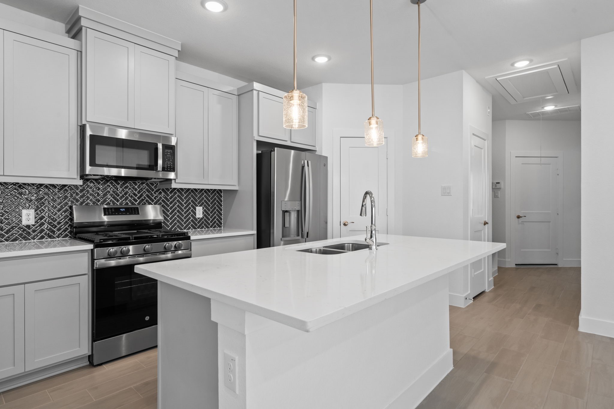 10115 Crescendo Way Iowa Colony, TX 77578 - Photo 7 of 32