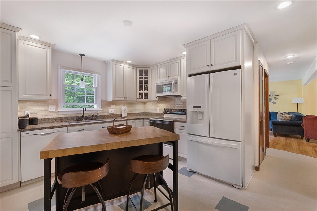 100 Corey Hill Road Ashburnham, MA 01430 - Photo 6 of 39