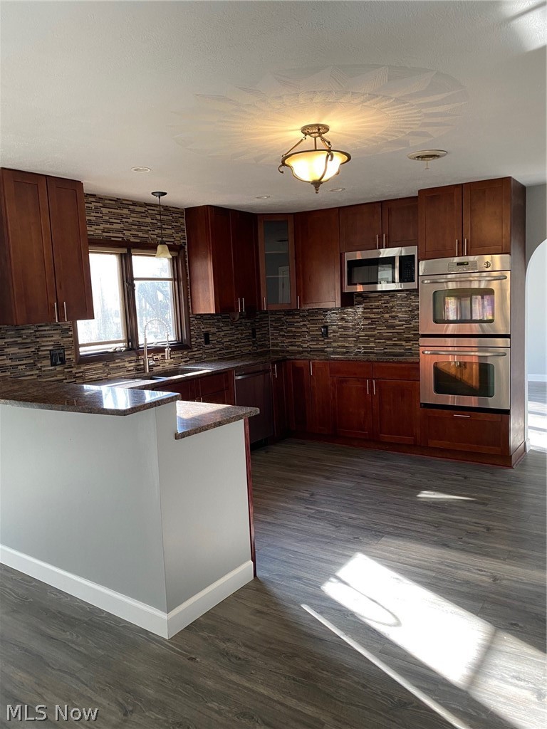 13404 Thompson Road Vermilion, OH 44089 - Photo 2 of 34