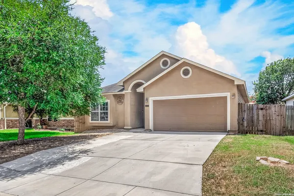 $160,000 | 14411 Corral Court, Elmendorf, TX 78112