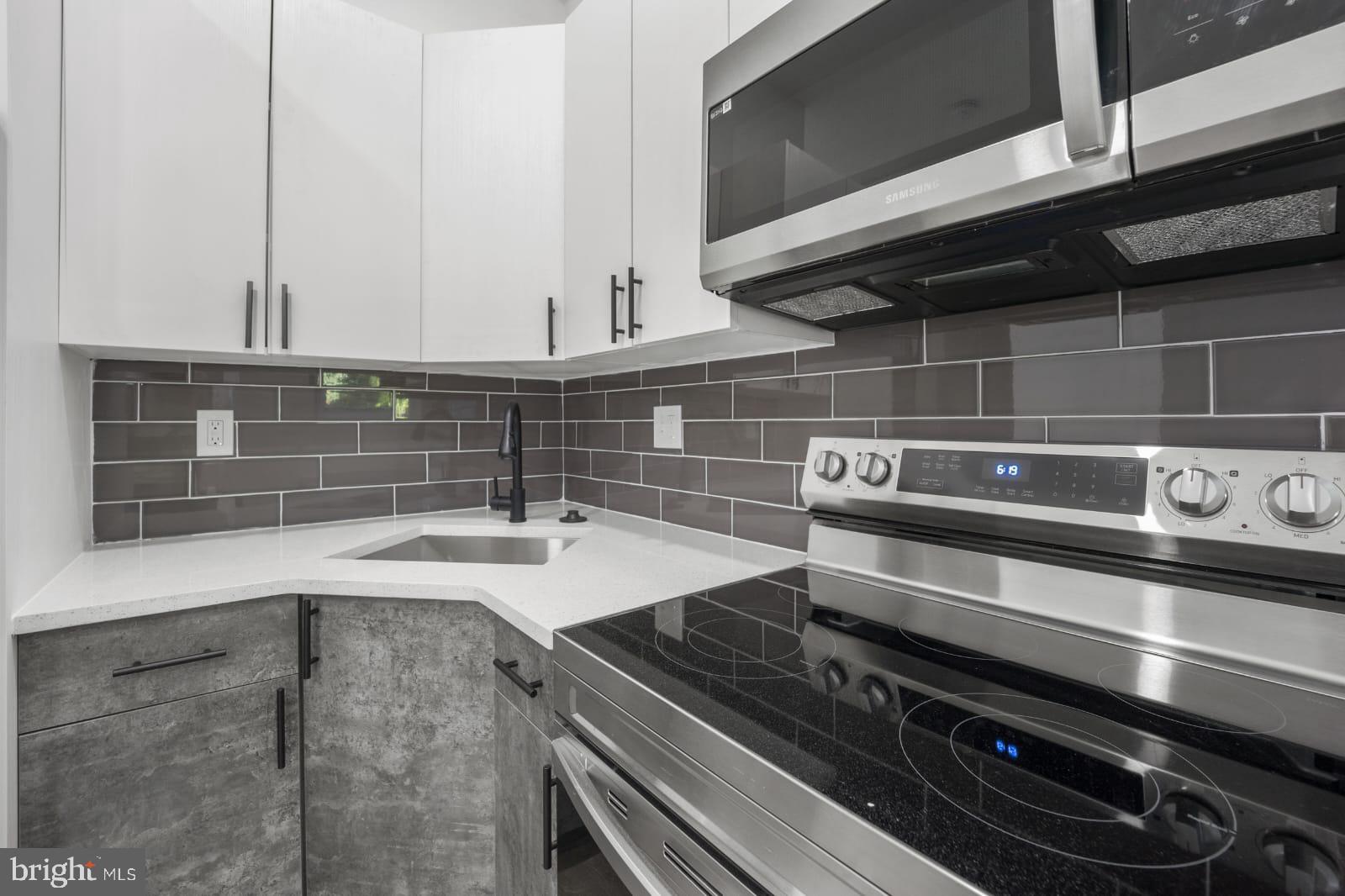 1237 North 60th Street, Unit 2R Philadelphia, PA 19151 - Photo 4 of 15