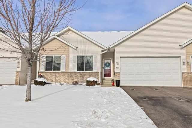 $385,000 | 4213 Blakewood Drive, Shakopee, MN 55379