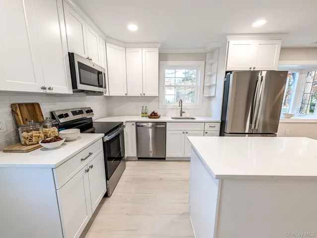 $499,999 | 15 Short Street, Flanders, NY 11901