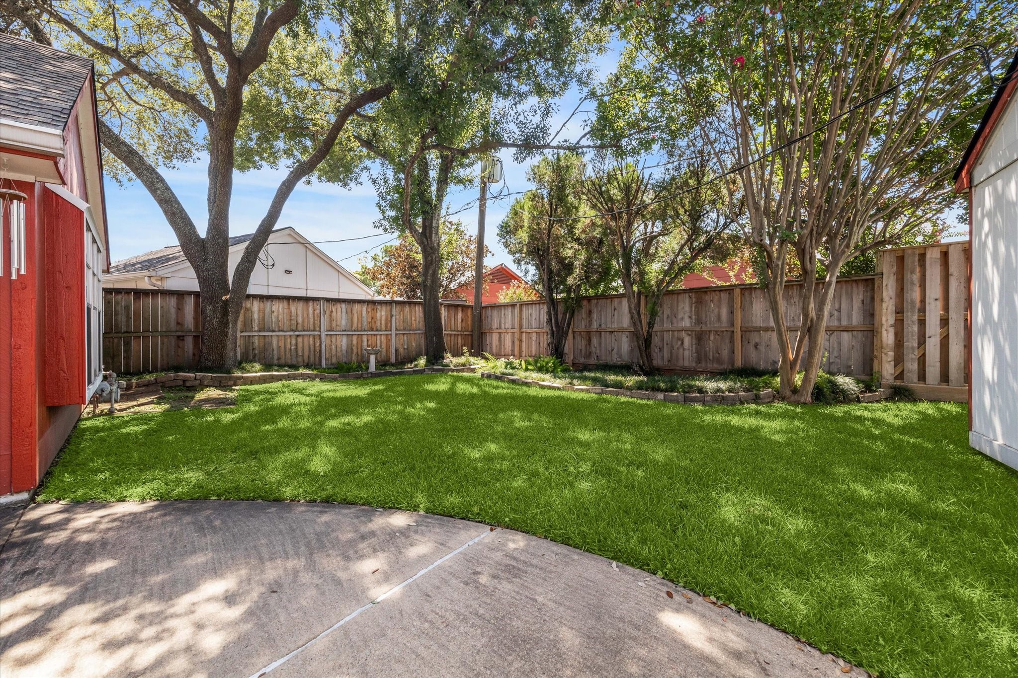 3019 Stetson Lane Houston, TX 77043 - Photo 28 of 28 Private backyard with plenty of green space and mature trees.
