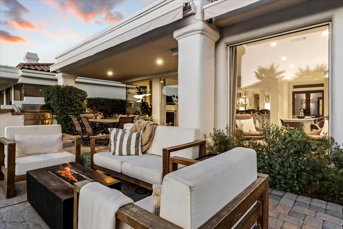 54695 Winged Foot La Quinta, CA 92253 - Photo 25 of 51 a outdoor living space with furniture