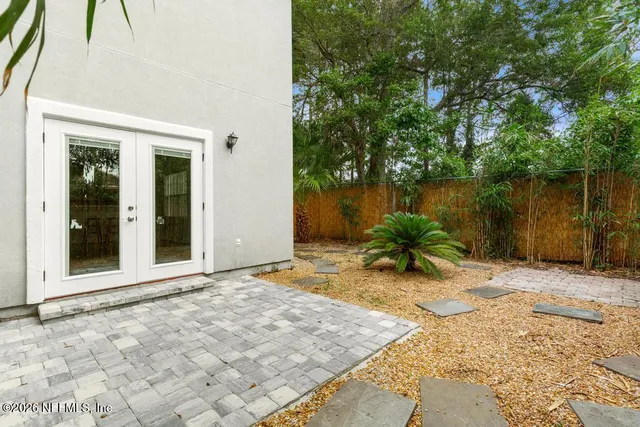 $2,750 | 66 West 14th Street, Atlantic Beach, FL 32233