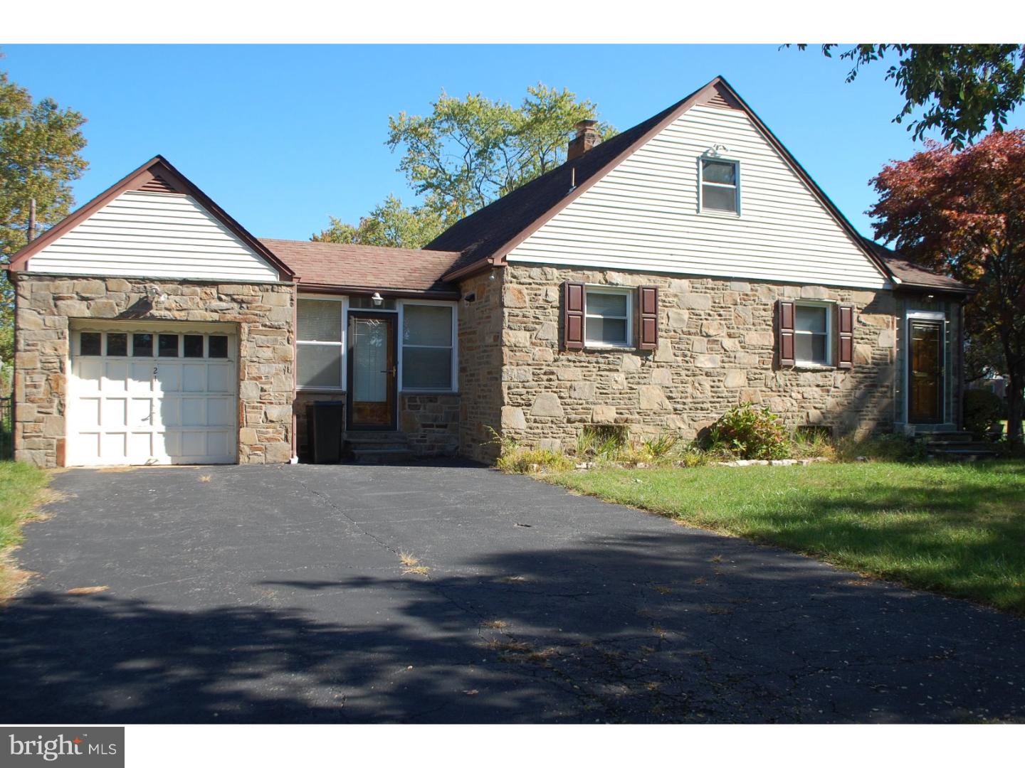 21 Windsor Road Wilmington, DE 19809 - Photo 1 of 15 Gallery Image 1