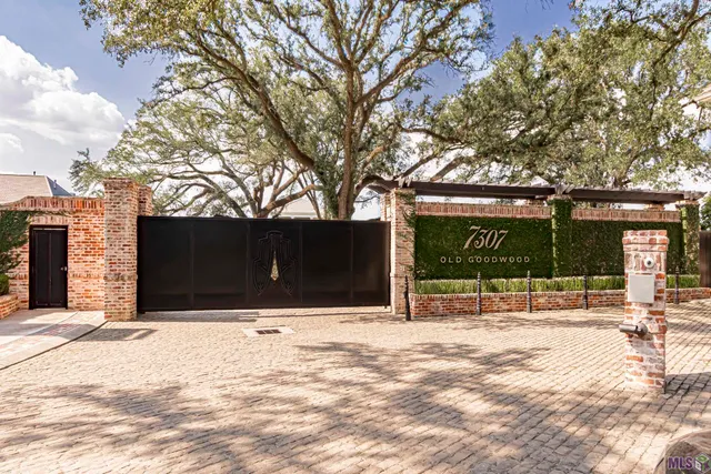 $1,250,000 | 723 Adelia Lane, Baton Rouge, LA 70806