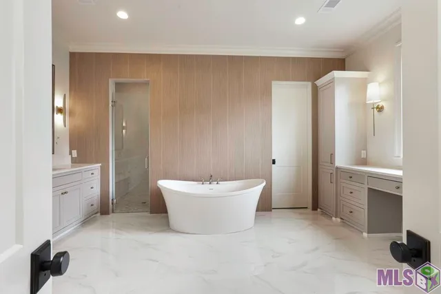 $1,250,000 | 723 Adelia Lane, Baton Rouge, LA 70806