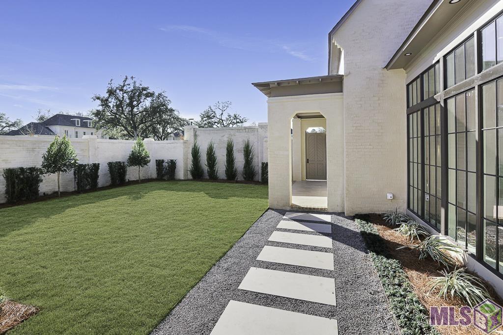 723 Adelia Lane Baton Rouge, LA 70806 - Photo 6 of 39