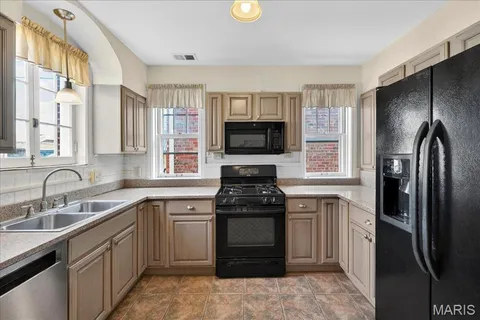 $310,000 | 5241 Lindenwood Avenue, St. Louis, MO 63109