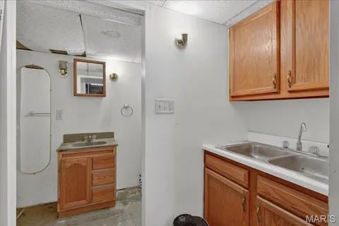 $310,000 | 5241 Lindenwood Avenue, St. Louis, MO 63109