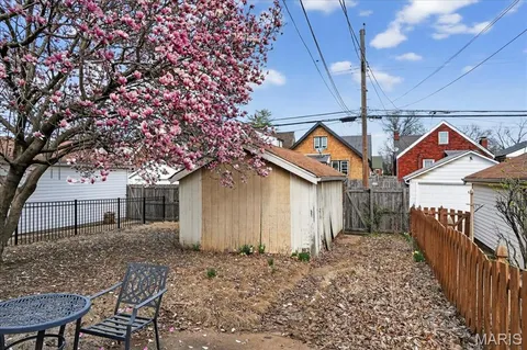 $310,000 | 5241 Lindenwood Avenue, St. Louis, MO 63109