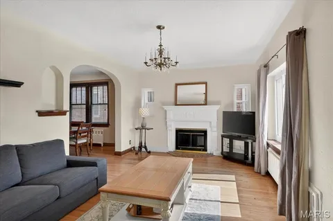 $310,000 | 5241 Lindenwood Avenue, St. Louis, MO 63109