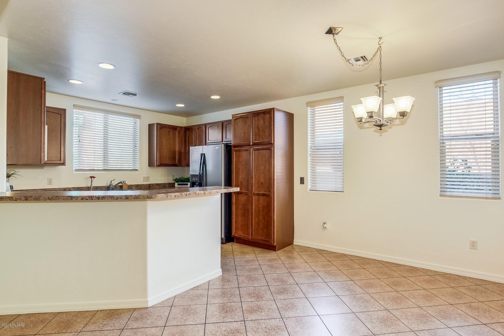 10547 East Marchetti Loop Tucson, AZ 85747 - Photo 9 of 35