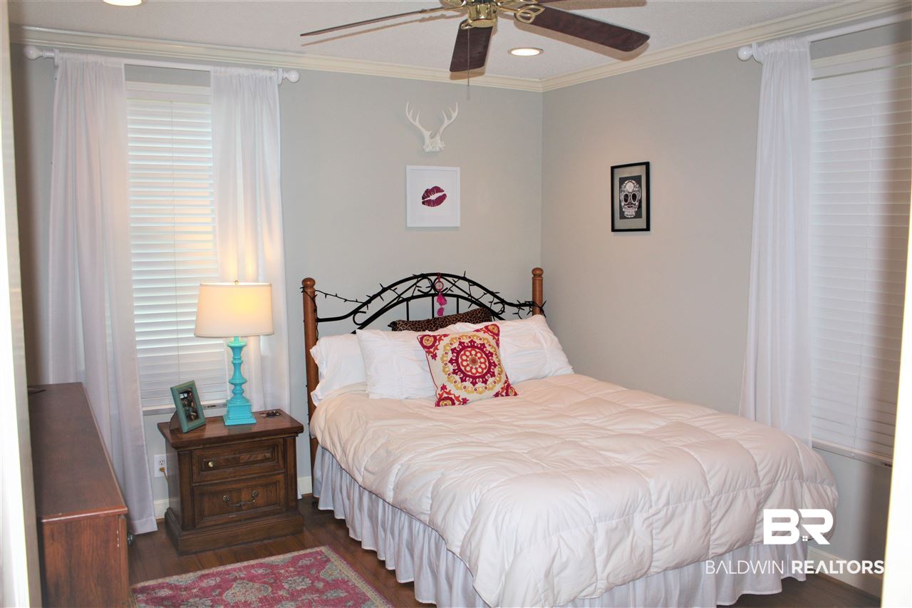 305 Pineview Lane West Mobile, AL 36608 - Photo 7 of 15