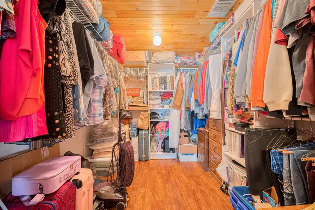 $640,000 | 19231 Farm To Market Road 442, Boling, TX 77420