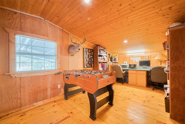 $640,000 | 19231 Farm To Market Road 442, Boling, TX 77420