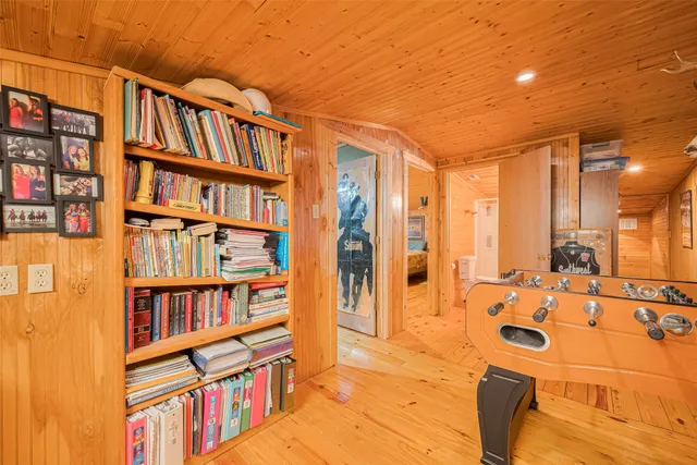 $640,000 | 19231 Farm To Market Road 442, Boling, TX 77420