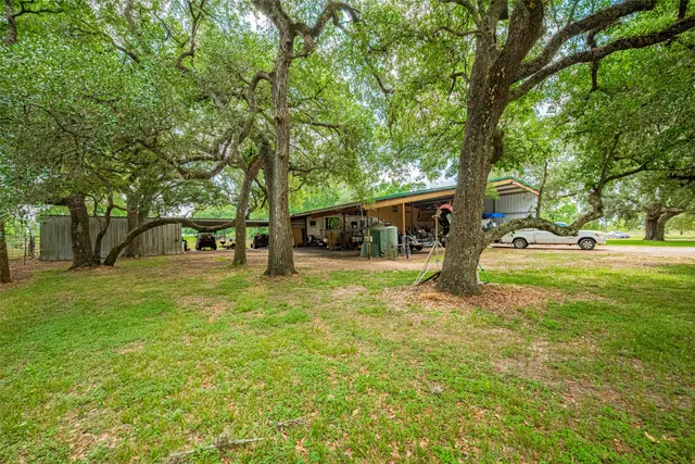 $640,000 | 19231 Farm To Market Road 442, Boling, TX 77420