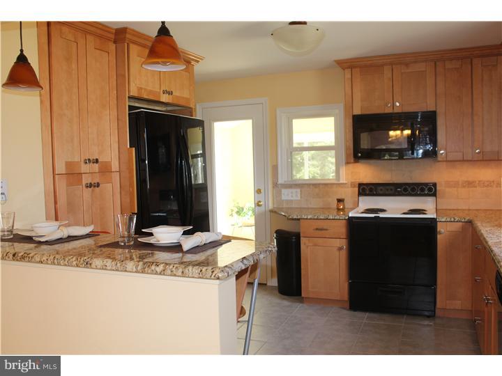 102 North Line Road Newtown Square, PA 19073 - Photo 11 of 25 Kitchen