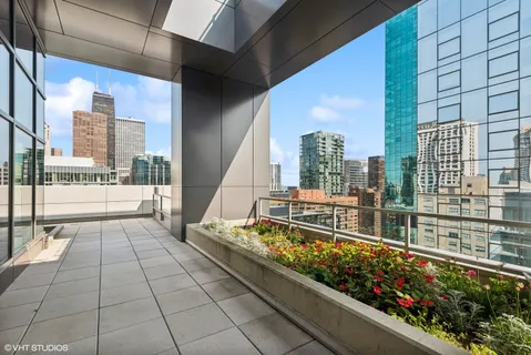 $575,000 | 160 East Illinois Street, Unit 1008, Chicago, IL 60611