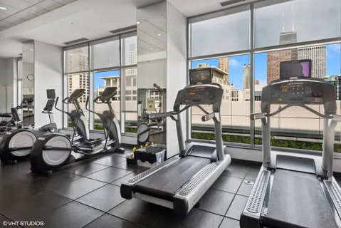 $575,000 | 160 East Illinois Street, Unit 1008, Chicago, IL 60611