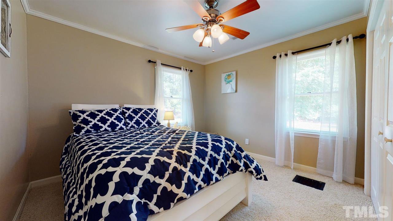 125 Railroad Road Benson, NC 27504 - Photo 18 of 24 Gallery Image 18