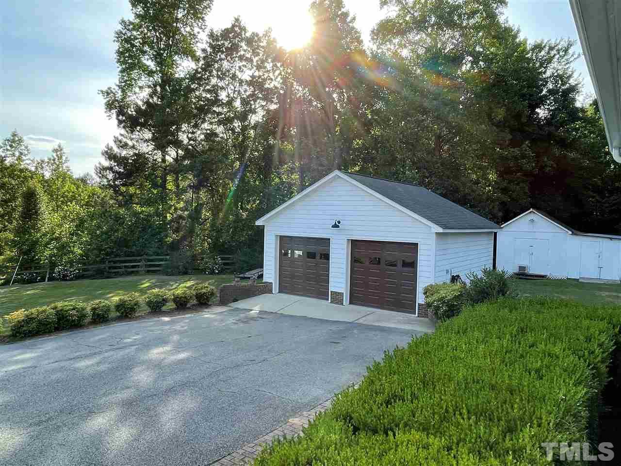 125 Railroad Road Benson, NC 27504 - Photo 8 of 24 Gallery Image 8